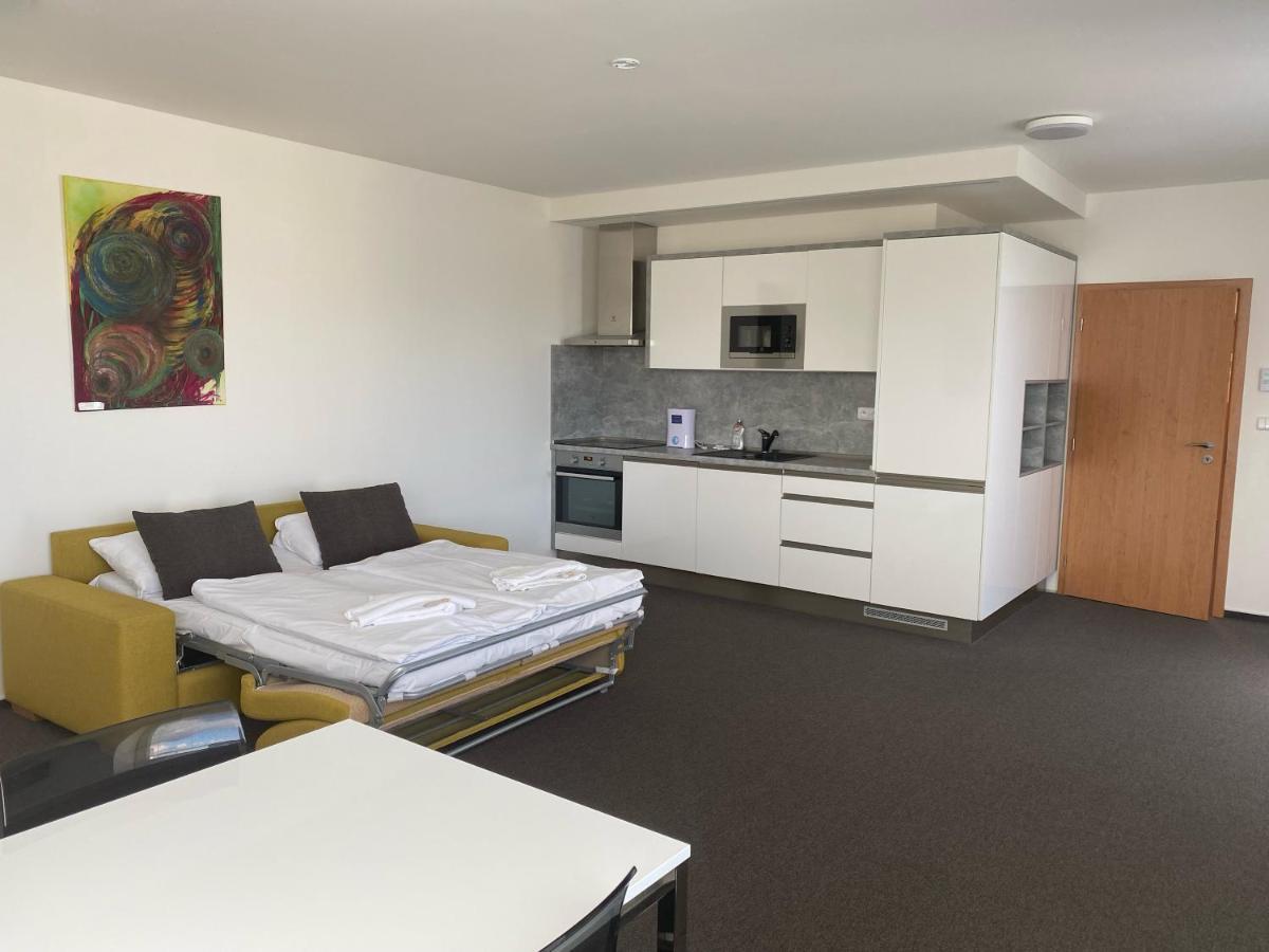 Hotel Rakovec Brünn  Kültér fotó