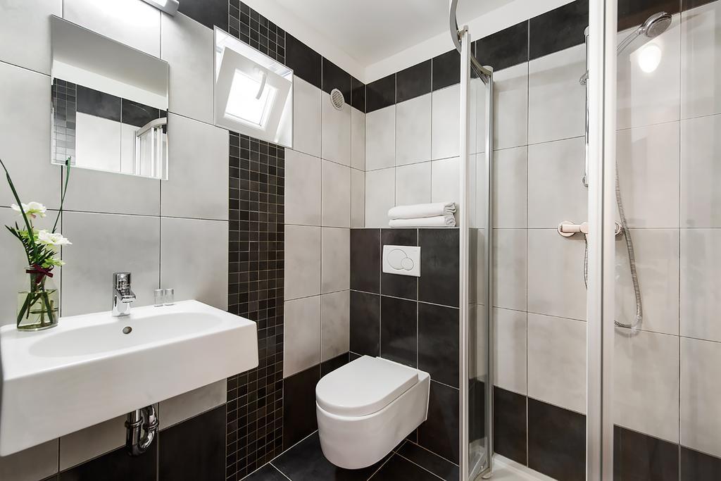 Hotel Rakovec Brünn  Kültér fotó