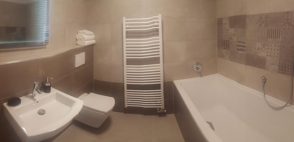Hotel Rakovec Brünn  Kültér fotó