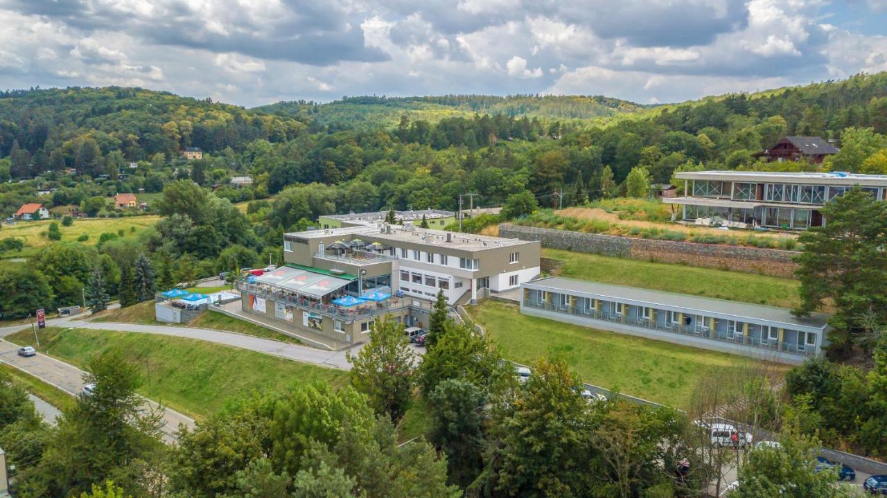Hotel Rakovec Brünn  Kültér fotó